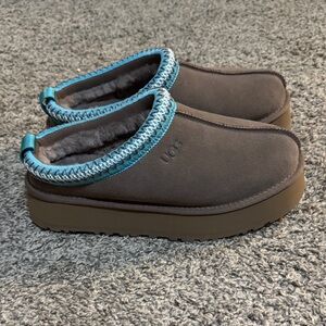 UGG Tazz II Caribou Sapphire Ice Women's Size 9 New